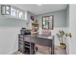 168 WELLINGTON STREET N - 21