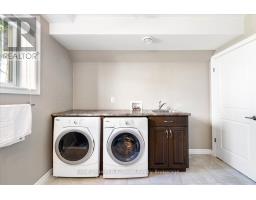 56 WINTERGREEN CRESCENT - 15