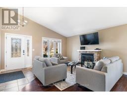 56 WINTERGREEN CRESCENT - 4