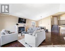 56 WINTERGREEN CRESCENT - 5