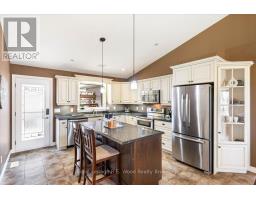 56 WINTERGREEN CRESCENT - 8