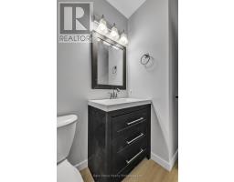 11 - 78 BEE STREET - 20