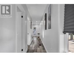 3 MARY STREET E - 21