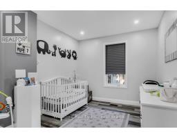 3 MARY STREET E - 22