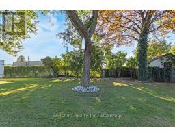 3 MARY STREET E - 35