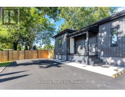 3 MARY STREET E - 37