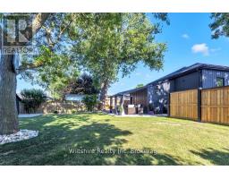 3 MARY STREET E - 40