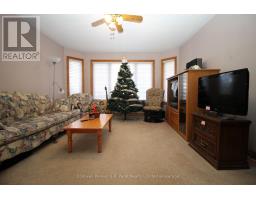 105 DUCHESS AVENUE - 17