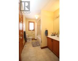 105 DUCHESS AVENUE - 24