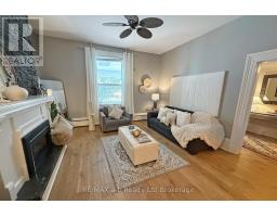 63 VANSITTART AVENUE - 11