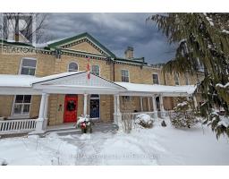 63 VANSITTART AVENUE - 5