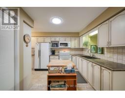 18 WILKINS CRESCENT - 18