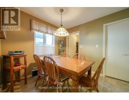 18 WILKINS CRESCENT - 23