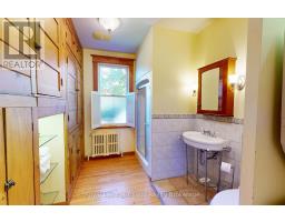 144 HURON STREET - 22