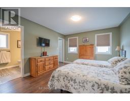 218 BALDWIN STREET - 17