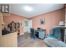 218 BALDWIN STREET - 23