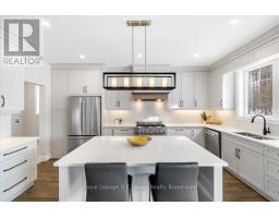 61 SUNVIEW DRIVE - 11