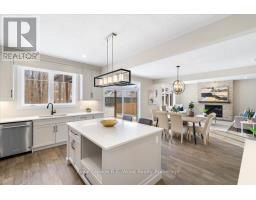 61 SUNVIEW DRIVE - 12