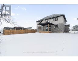 61 SUNVIEW DRIVE - 27