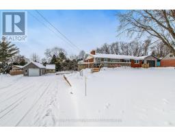 702 QUEEN STREET - 2