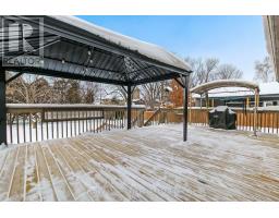 702 QUEEN STREET - 22