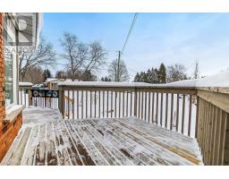 702 QUEEN STREET - 23