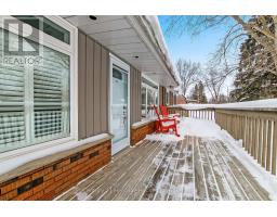 702 QUEEN STREET - 24