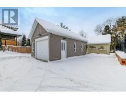 702 QUEEN STREET - 28