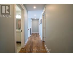 82 SUNVIEW DRIVE - 11