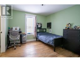 82 SUNVIEW DRIVE - 17