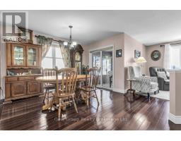 15 HOLLAND AVENUE - 12