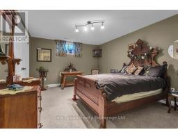 15 HOLLAND AVENUE - 27