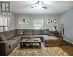 175 CANTERBURY STREET - 18