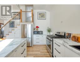 53 WELLINGTON STREET - 12