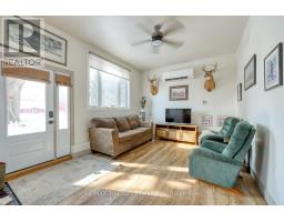 53 WELLINGTON STREET - 18