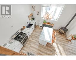 53 WELLINGTON STREET - 31