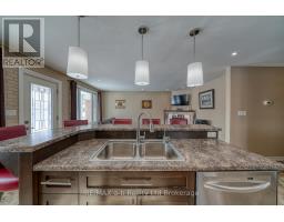 32 PRINCESS PARK ROAD - 14