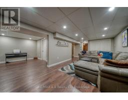 32 PRINCESS PARK ROAD - 37