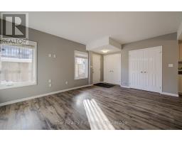 H - 236 RACHEL CRESCENT - 10