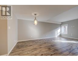 H - 236 RACHEL CRESCENT - 21