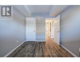 H - 236 RACHEL CRESCENT - 27