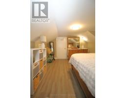 36 HARDY AVENUE - 20