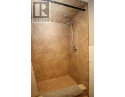 36 HARDY AVENUE - 22