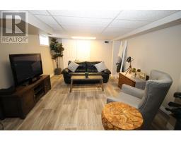 36 HARDY AVENUE - 25