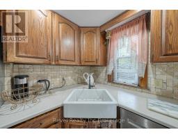 140 VANSITTART AVENUE - 14