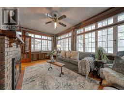 140 VANSITTART AVENUE - 16