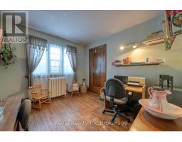 140 VANSITTART AVENUE - 25