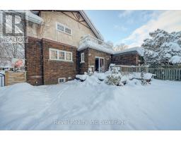 140 VANSITTART AVENUE - 33