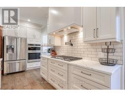 285 INGERSOLL AVENUE - 14