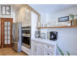 285 INGERSOLL AVENUE - 16